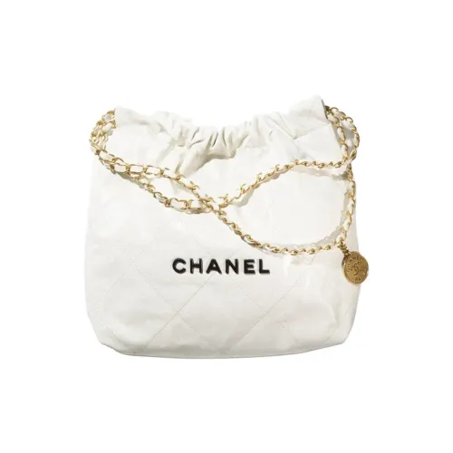 CHANEL Сумки через плечо Женские