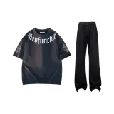 Темно-синий синий футболка + чисто черные джинсы