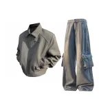 Серый топ + синие штаны