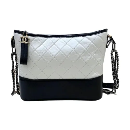 CHANEL Gabrielle Телячья кожа Сумка-хобо Сумка Сумка через плечо Сумка через плечо Средний Женская Белая