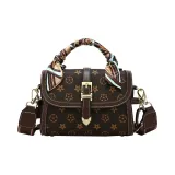 Коричневый