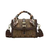 Традиционный стиль, коричневый