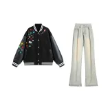 Чёрная бейсбольная куртка + жёлтые грязные джинсы