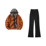 Кофейная куртка + черные джинсы