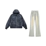 Синяя куртка + желтые грязные джинсы