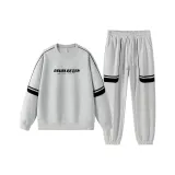 Светло-серый комплект одежды