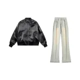 Чёрная куртка + жёлтые джинсы цвета глины