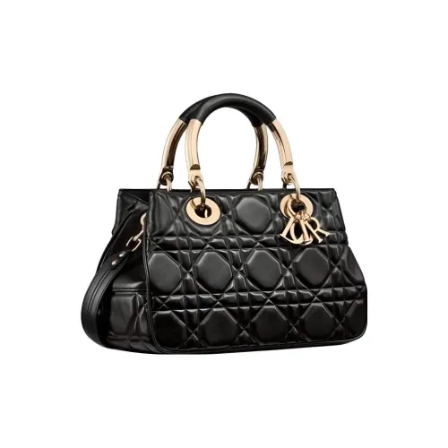DIOR Телячья кожа Сумка Lady Dior Сумка через плечо Сумка среднего размера Женская Черная