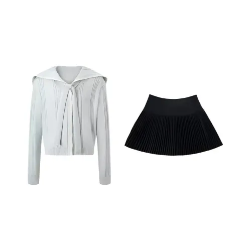 SKYA Светло-синий женский комплект с юбкой