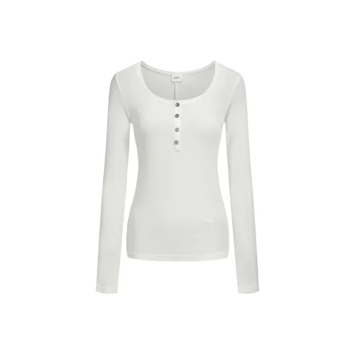 ARCHIVUM Женская трикотажная одежда