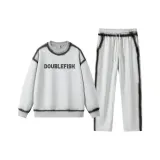 Светло-серый комплект одежды