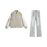 Хаки Бейсбольная куртка + Дымчато-серые джинсы