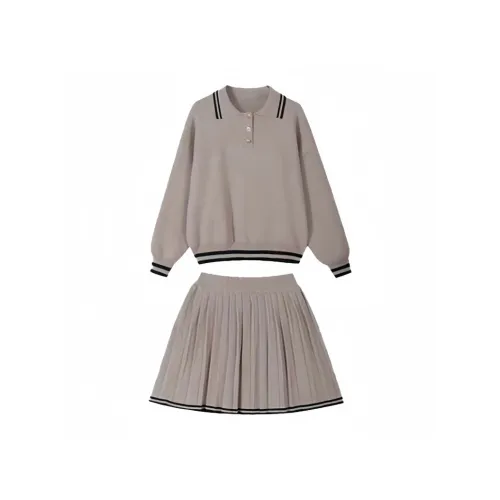 GORGEOUSIDEA Овсяной топ и юбка [Комплекты одежды] Женские юбочные комплекты