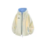 Светло-жёлтый