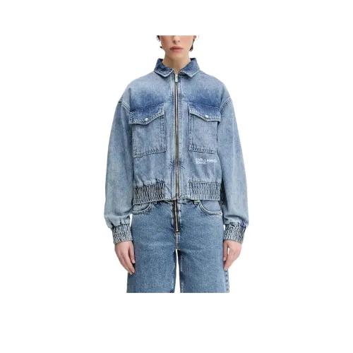 Куртки и пальто женские от KARL LAGERFELD