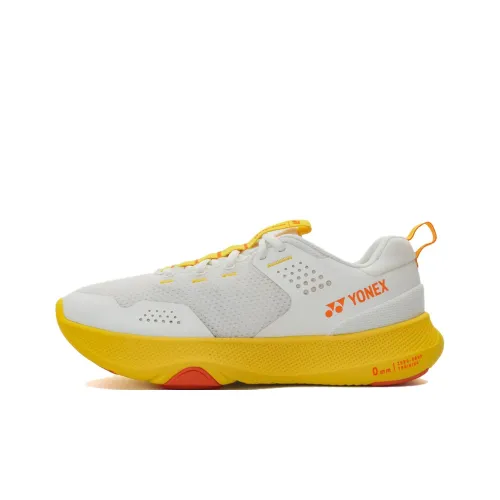 YONEX Беговые кроссовки Низкий верх Белый/Оранжевый/Желтый Женские