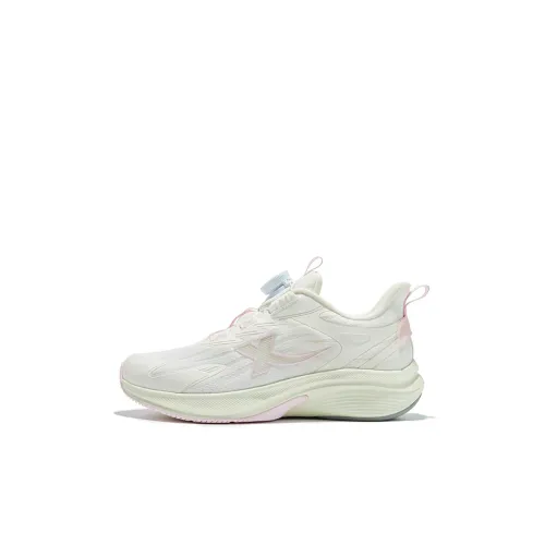 XTEP Нижняя юбка Устойчивая к истиранию Низкий Топ Детские беговые кроссовки Парусный белый Кремовый Желтый Зеленый Детский