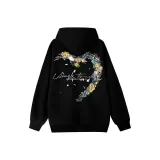 Чёрный с правой стороны, сердце, цветочный узор