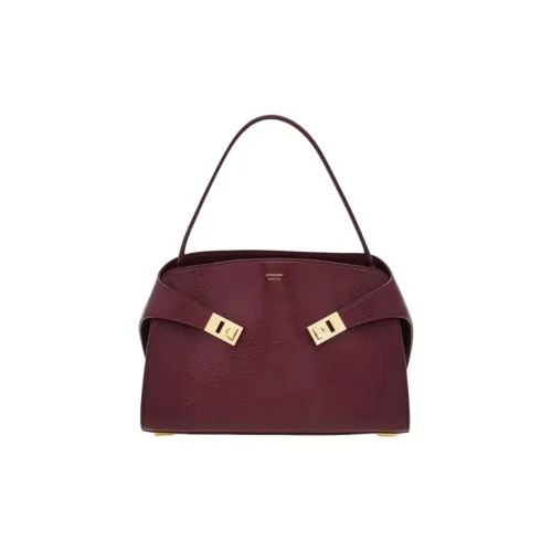 FERRAGAMO Hug Телячья кожа Сумка через плечо Средняя Женская Красная