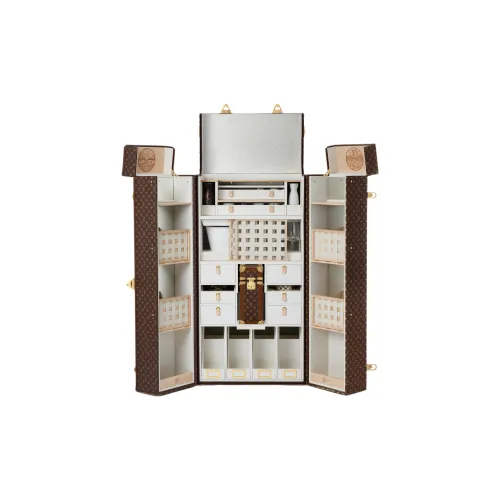 LOUIS VUITTON Nigo Collaboration Label Storage Box Unisex Brown