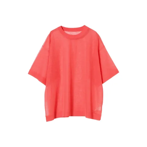 BEAMS Red Женские T-рубашки