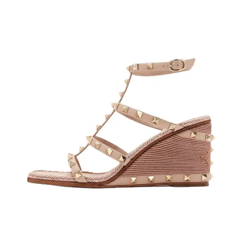 Сандалии Valentino Rockstud в римском стиле 8 см женские бежевые