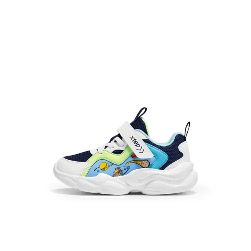 XTEP Нижняя юбка Устойчивая к истиранию Низкий топ KIDS Lifestyle Shoes Темно-синий Классический белый Дети Возраст 3-7 лет