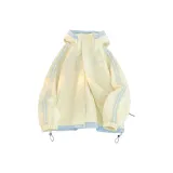 Светло-жёлтый