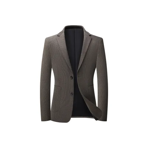 Мужской деловой костюм