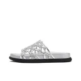 Серебристый