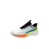 Белый, оранжевый, зеленый.