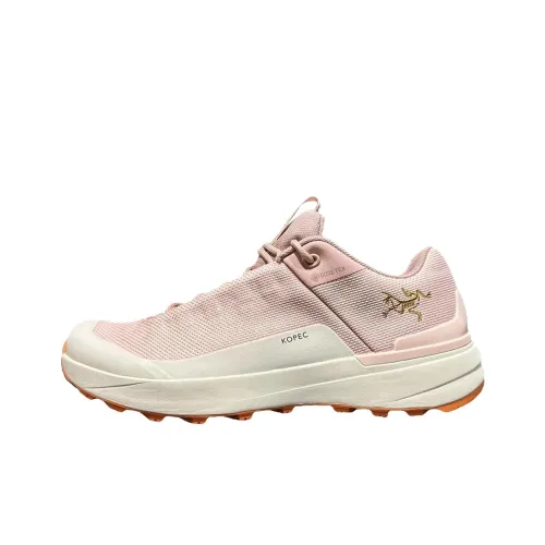Arcteryx Kopec GTX Походная обувь Женская Розовая