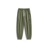 Светлый армейский зеленый