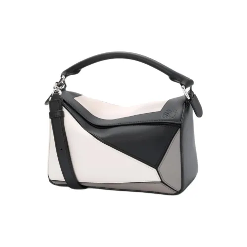 LOEWE Пазл Коровья кожа Сумка Маленькая Женская Серый и Черный Белый