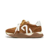 Карамельно-коричневый