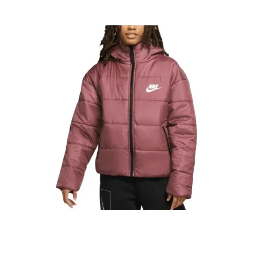 Nike Clothing Dessert Berry Женские Куртки