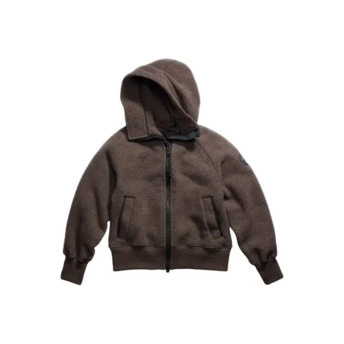 Canada Goose Куртки и Пальто Женские