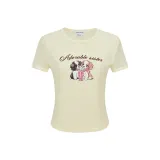 Светло-желтый