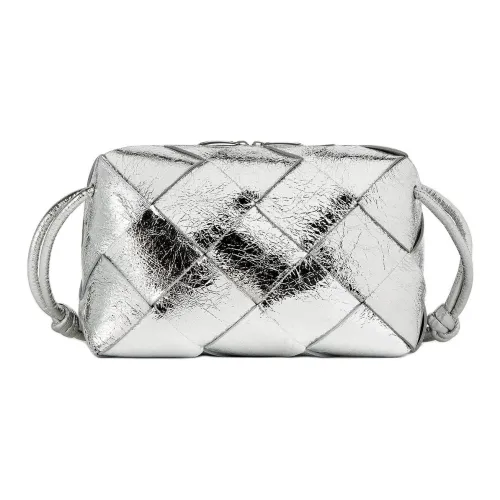 Bottega Veneta Cassette Сумки через плечо Женские