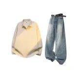 Топ экрю + синие штаны