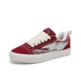 Винтажный красный