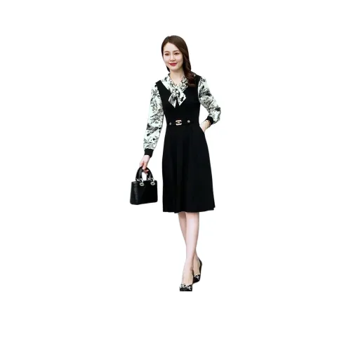 The Temptation Of The Muse Платье Женское