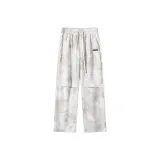 Белые грязные штаны