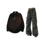 Чёрный топ + камуфляжные штаны