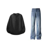 Чёрный топ + синие штаны