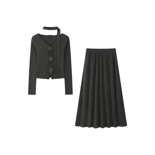 BABYLYCHEE STUDIO Комплект с юбкой Женские