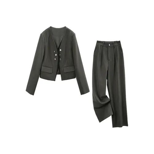 A paradise for awakening Повседневный костюм женский