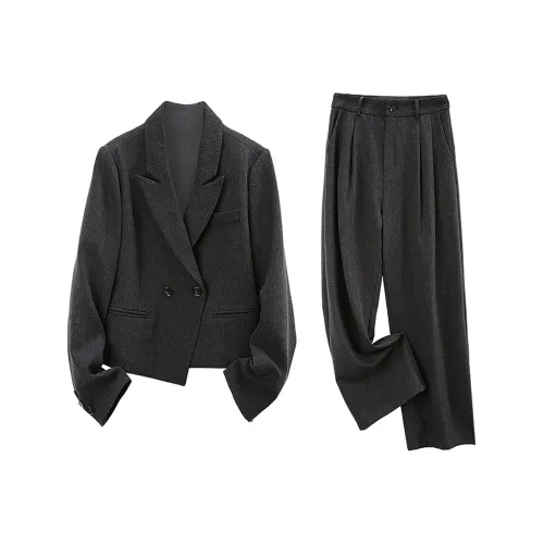 A paradise for awakening Повседневный костюм женский