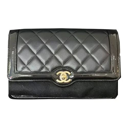 CHANEL WOC Овчина с Лакированной Кожей Сумка через плечо Сумка на плечо Женская Черная