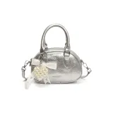 Серебряный с шармом